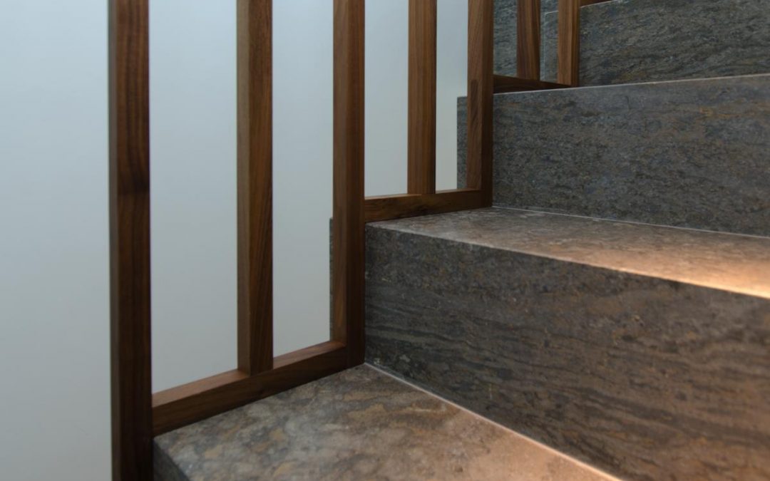 SAN – 09 Treppe – Detail Mäandernde Leistenkonstruktion